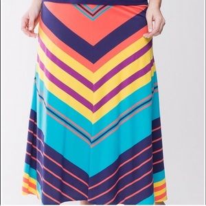 Colorful chevron maxi skirt 🌈😍
